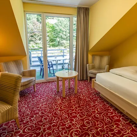 Waldhaus Am 호텔 3*